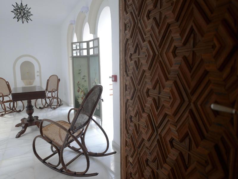 Apartasuites Alberca image
