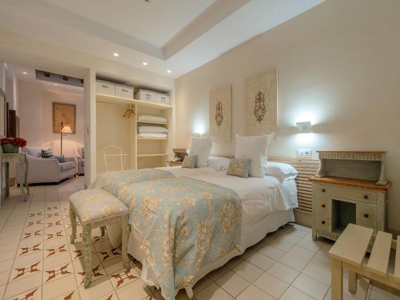 Apartasuites Alberca image
