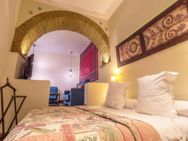 Apartasuites Alberca image