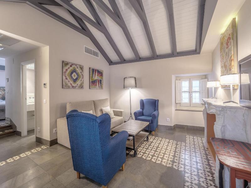 Apartasuites Alberca image