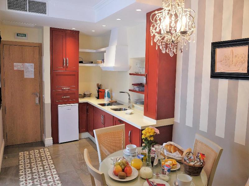 Apartasuites Alberca image