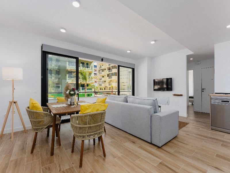 Abbe Apartments aMar 5