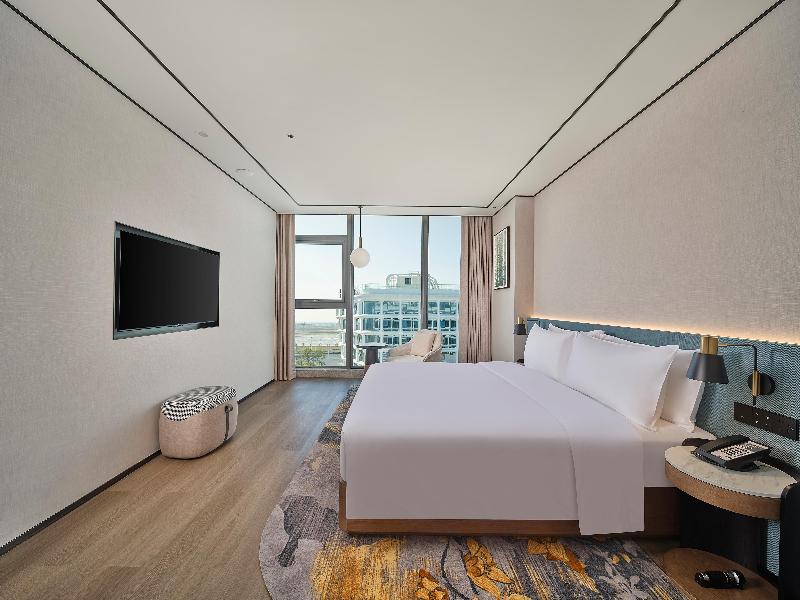 Hilton Garden Inn Guangzhou Baiyun Airport image