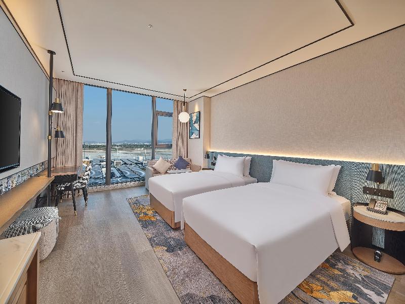 Hilton Garden Inn Guangzhou Baiyun Airport image