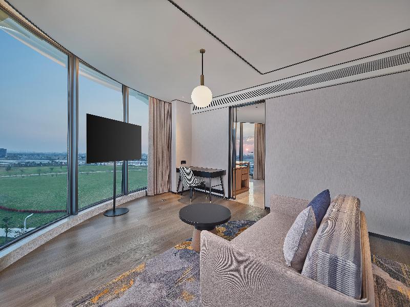 Hilton Garden Inn Guangzhou Baiyun Airport image