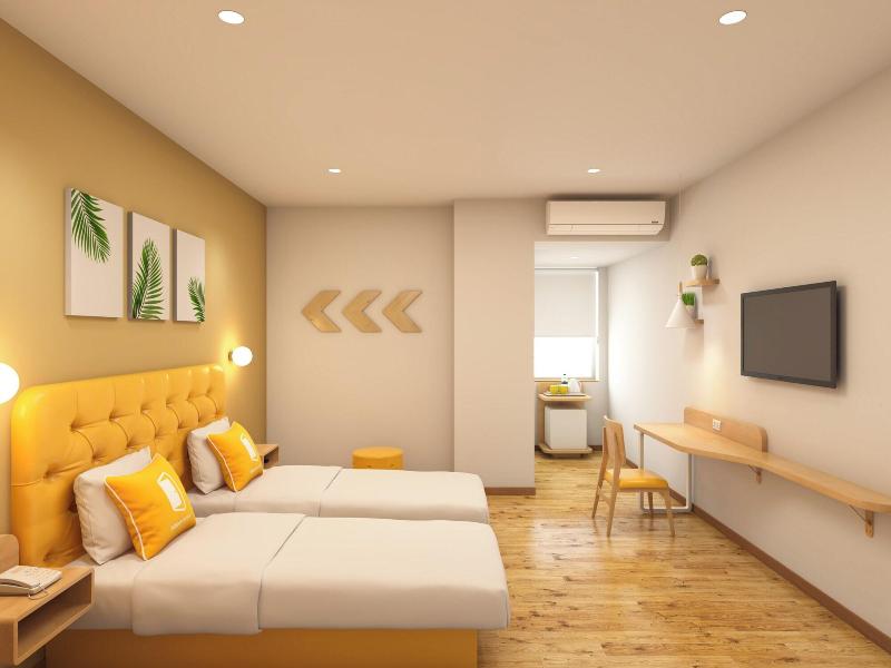 Bloom Hotel – Iskcon Rajajinagar image