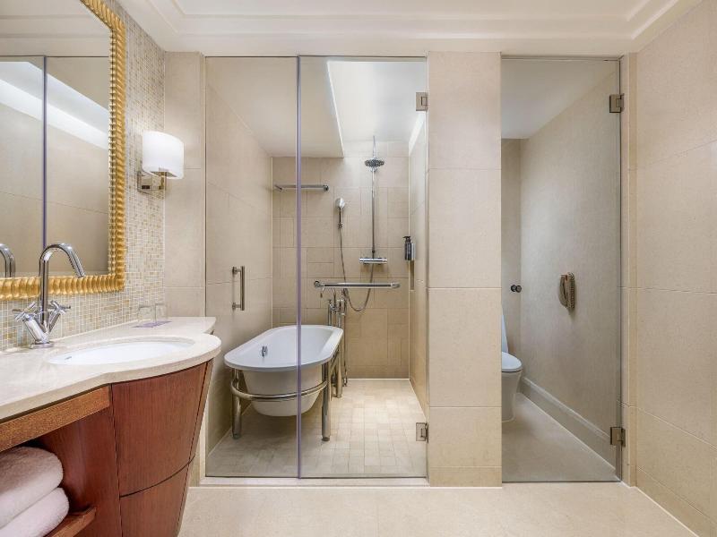 SUITE EXECUTIVE KING BED — photo 7
