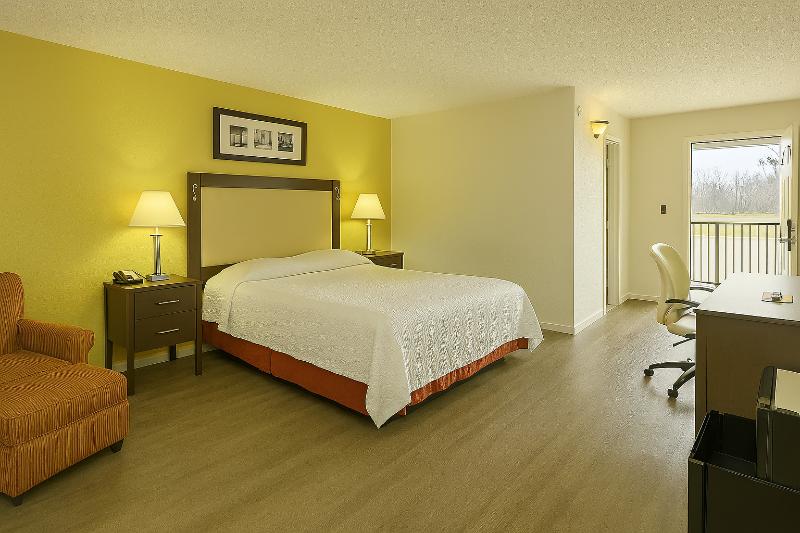 Country Host Inn