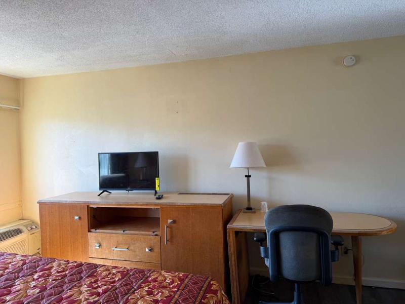Country Host Inn