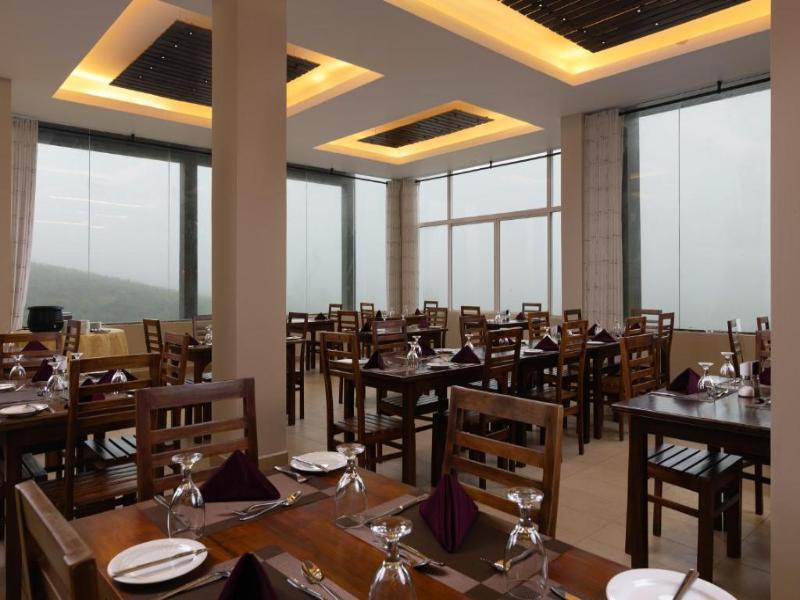 Oak Ray Misty Hill - Nuwara Eliya image