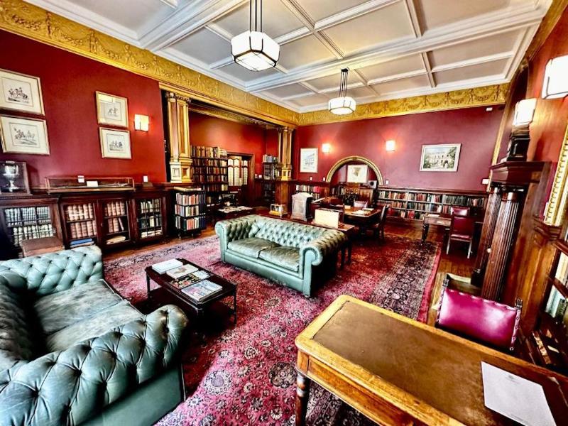 The Cape Town Club image