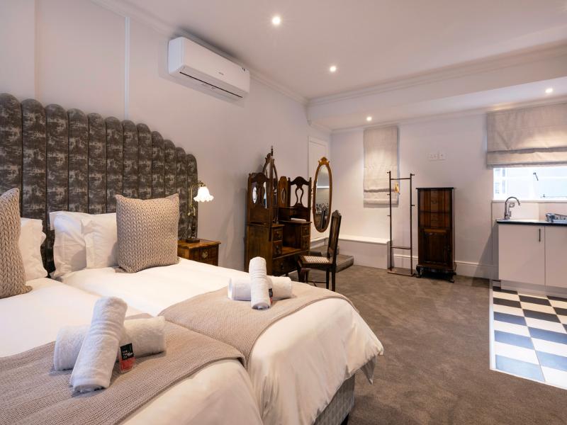 The Cape Town Club image