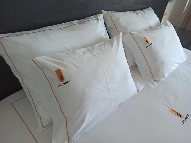 Hotel Vila Luena image