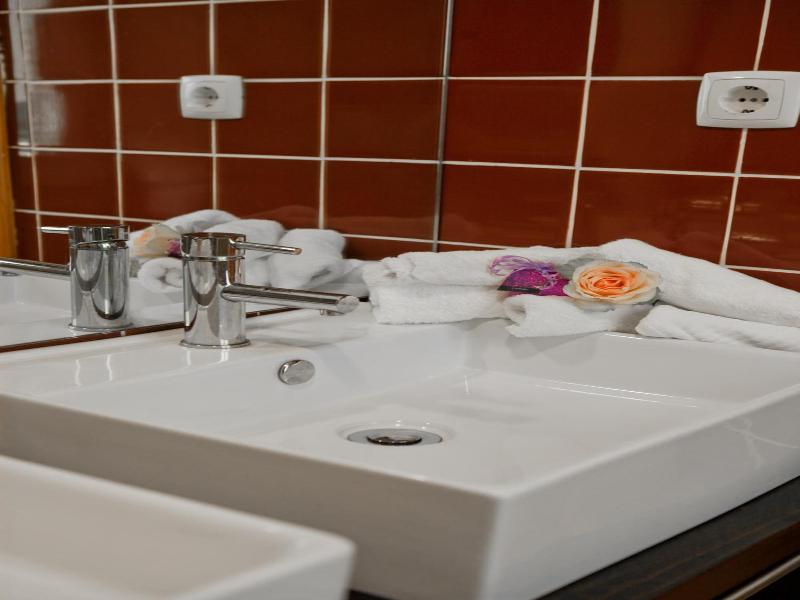Hotel Vila Luena image