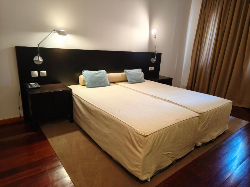 Hotel Vila Luena image