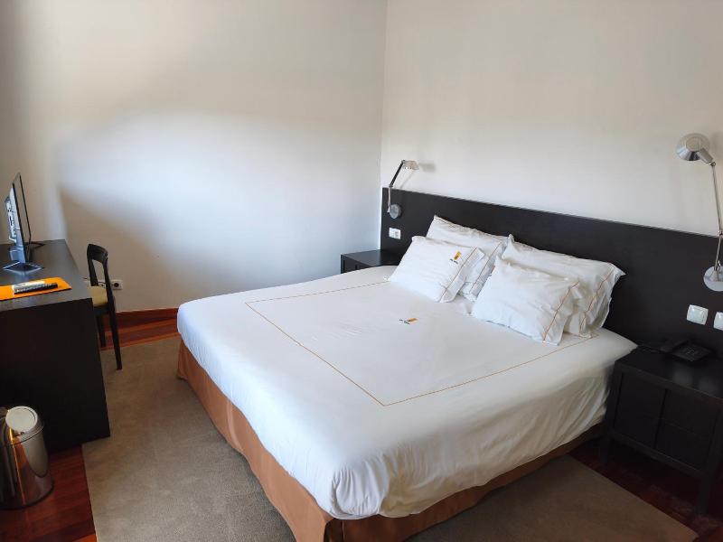 Hotel Vila Luena image