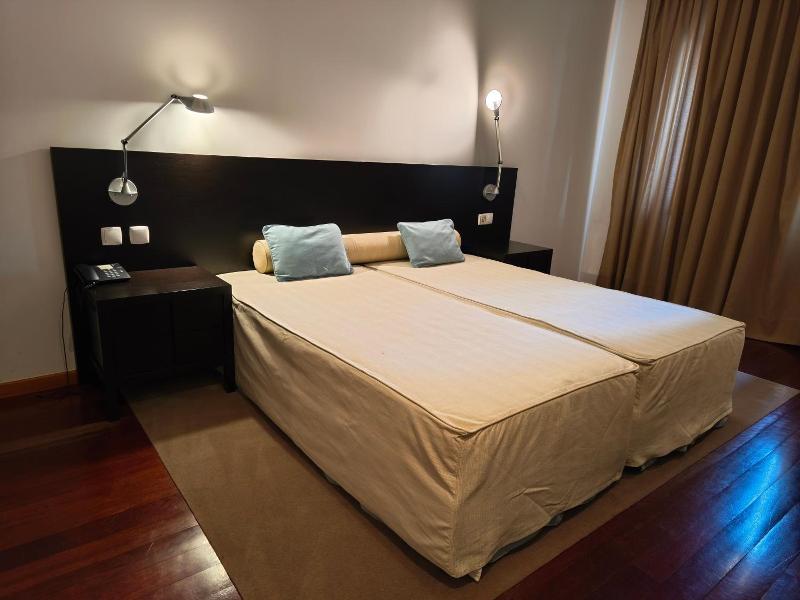 Hotel Vila Luena image