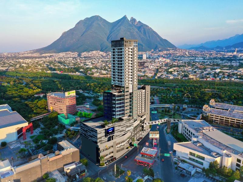 Holiday Inn Express Monterrey Fundidora By Ihg image