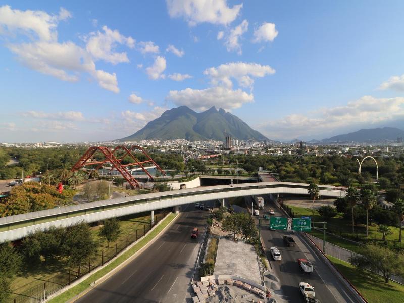 Holiday Inn Express Monterrey Fundidora By Ihg image