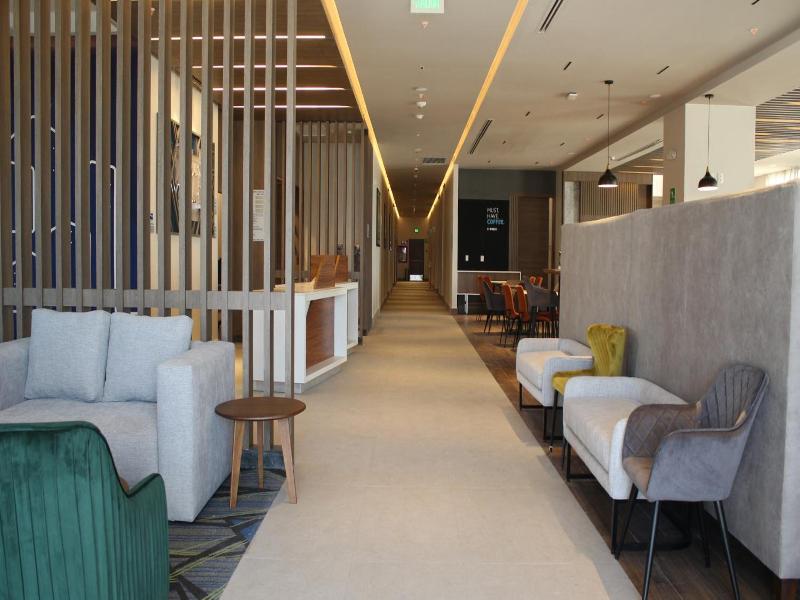 Holiday Inn Express Monterrey Fundidora By Ihg image