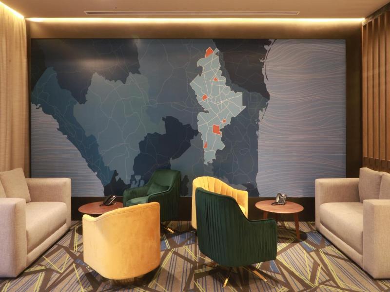 Holiday Inn Express Monterrey Fundidora By Ihg image