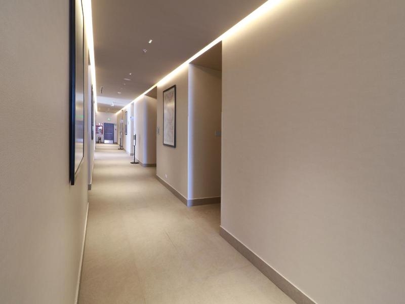 Holiday Inn Express Monterrey Fundidora By Ihg image