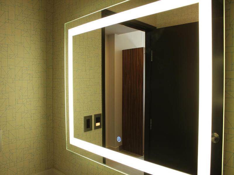Holiday Inn Express Monterrey Fundidora By Ihg image