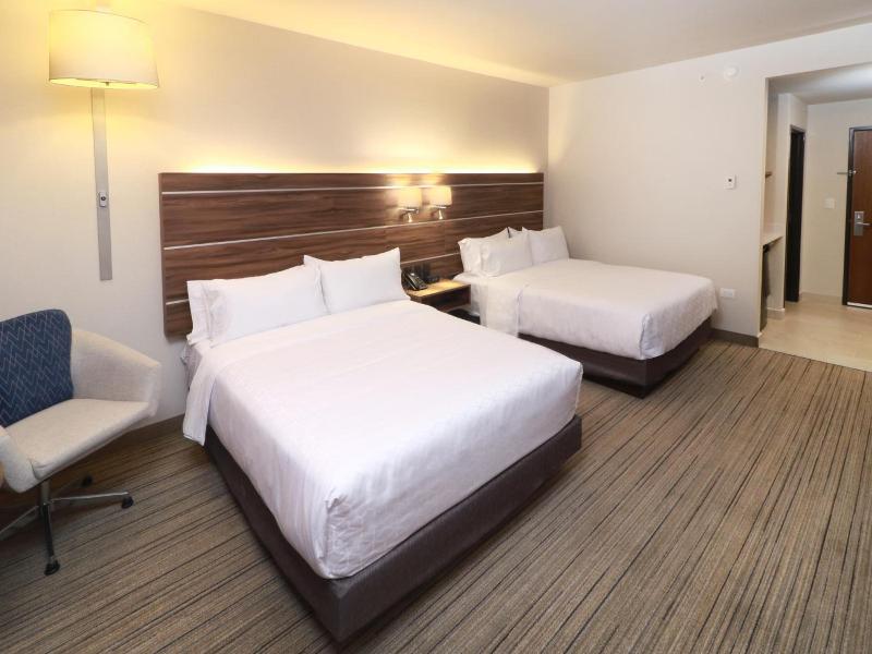 Holiday Inn Express Monterrey Fundidora By Ihg image