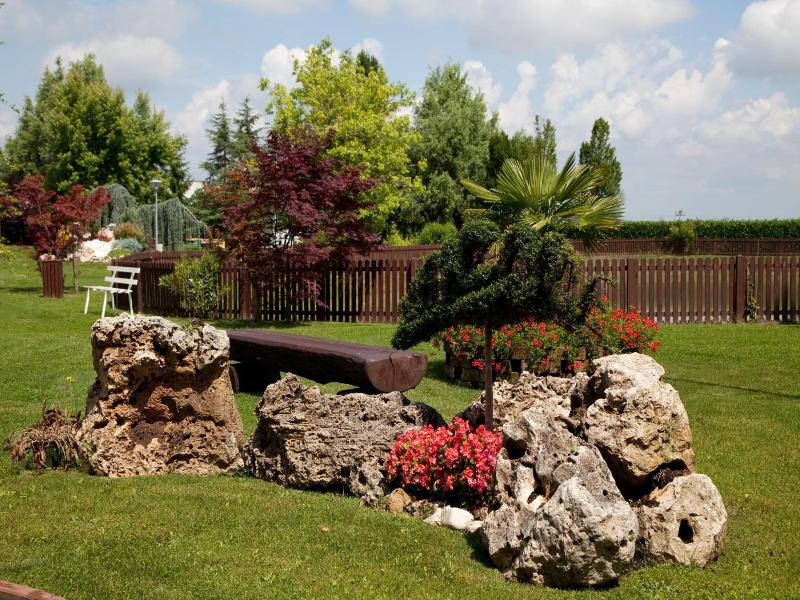 Lo Scoiattolo Piedmont Bike Hotel image