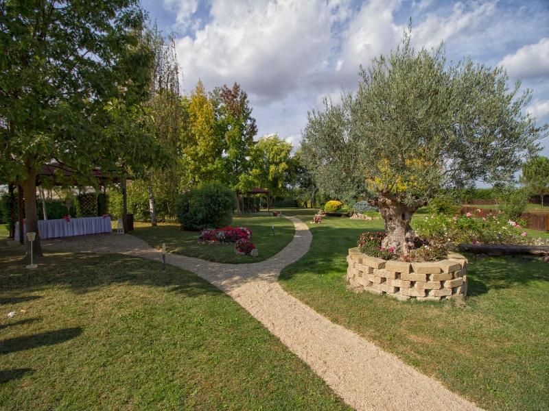 Lo Scoiattolo Piedmont Bike Hotel image