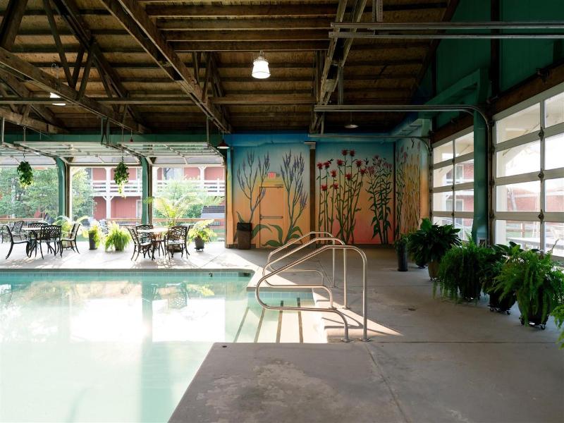Brown County Inn image