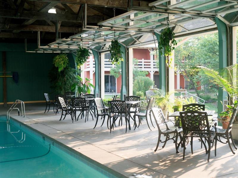 Brown County Inn image