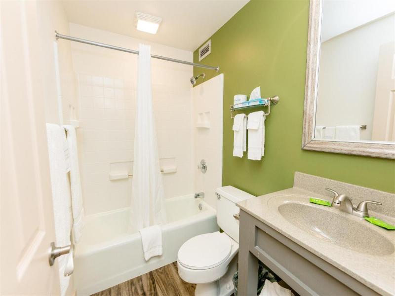 Brown County Inn image