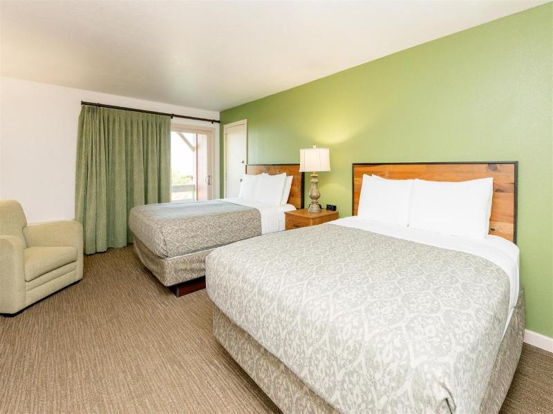 Brown County Inn image