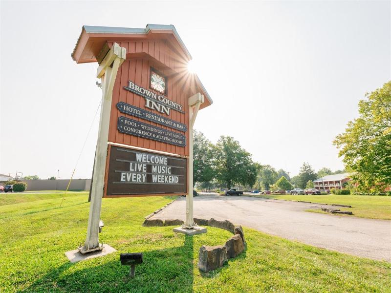Brown County Inn image