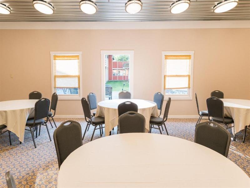 Brown County Inn image