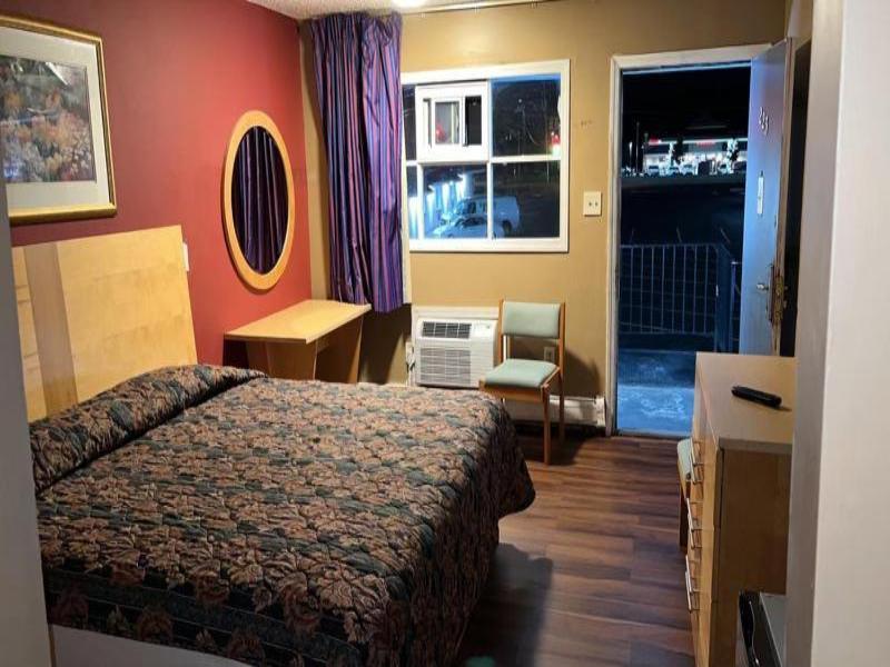Bel Air Motor Lodge image