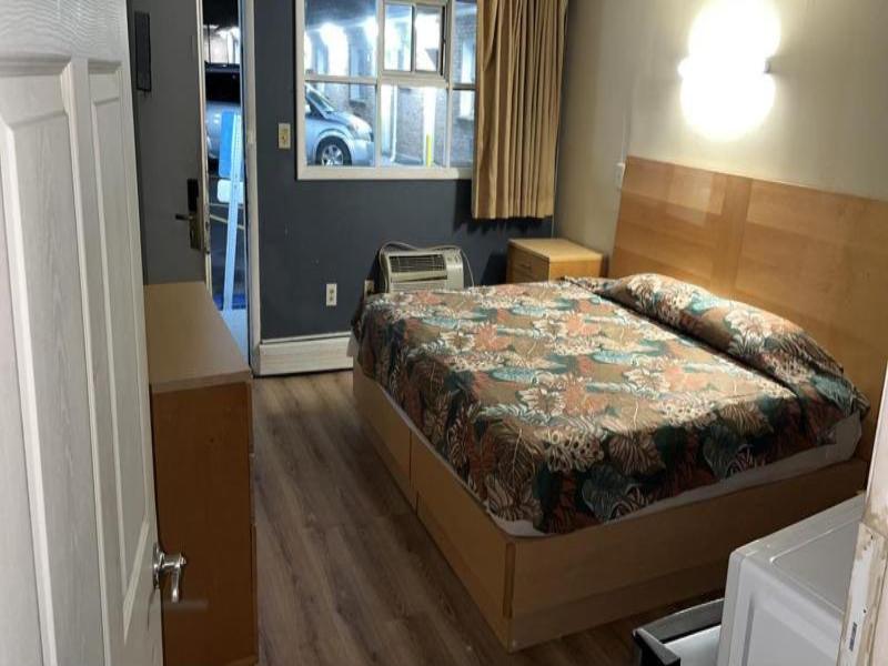 Bel Air Motor Lodge image