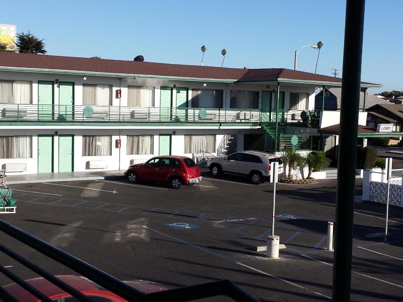 Travelers Beach Inn image