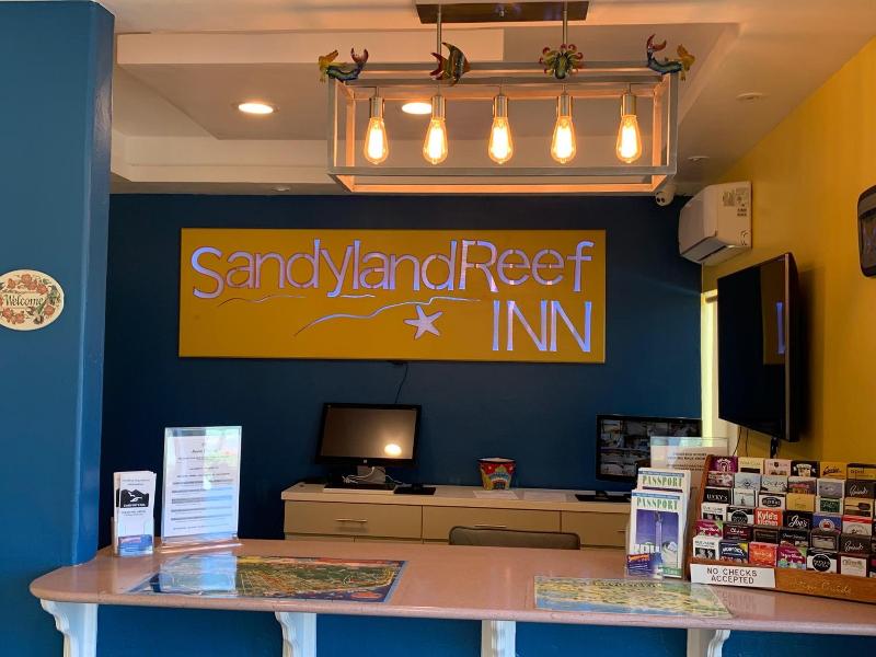 Sandyland Reef Inn image