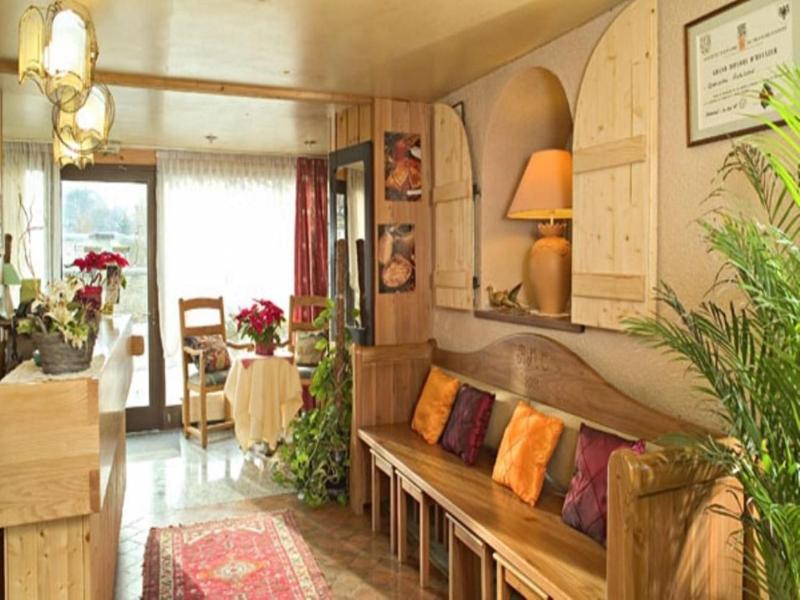 Hotel Restaurant Robichon image