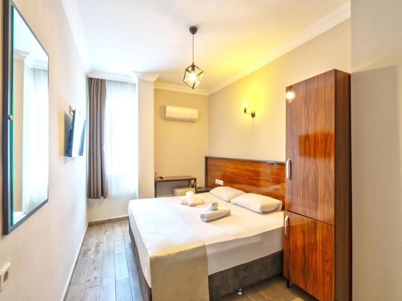 Marka Hotel image