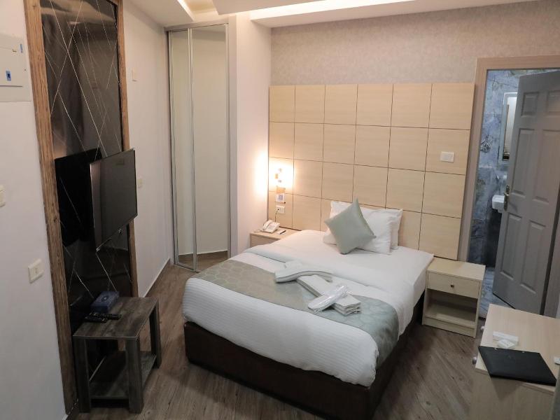 Nishan Hotel image