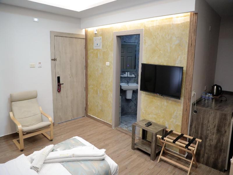 Nishan Hotel image