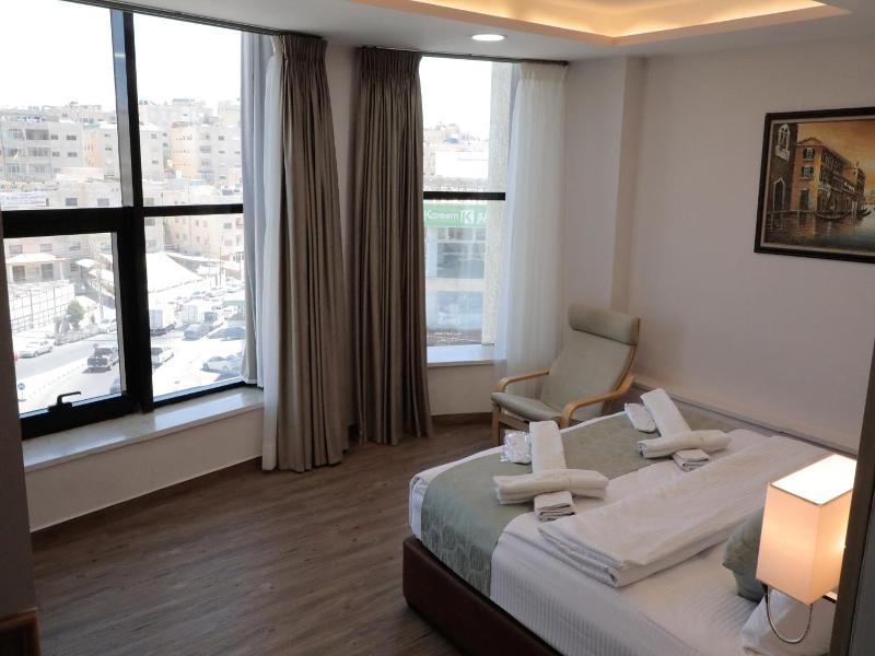 Nishan Hotel image