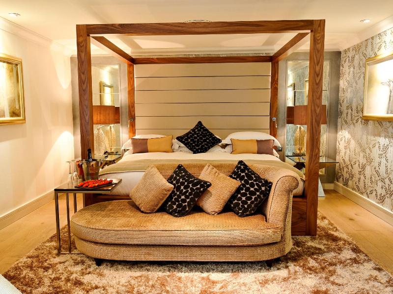 Grosvenor Pulford Hotel Spa image