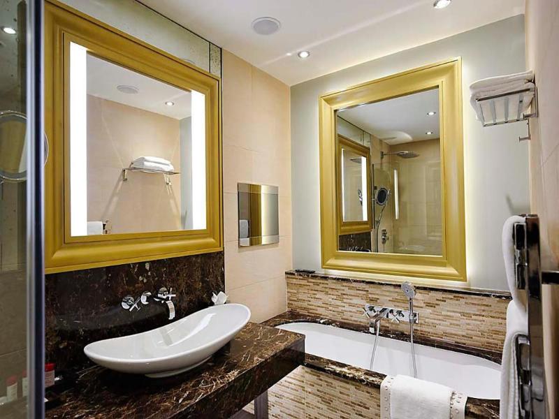 Grosvenor Pulford Hotel Spa image