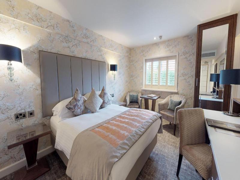 Grosvenor Pulford Hotel Spa image