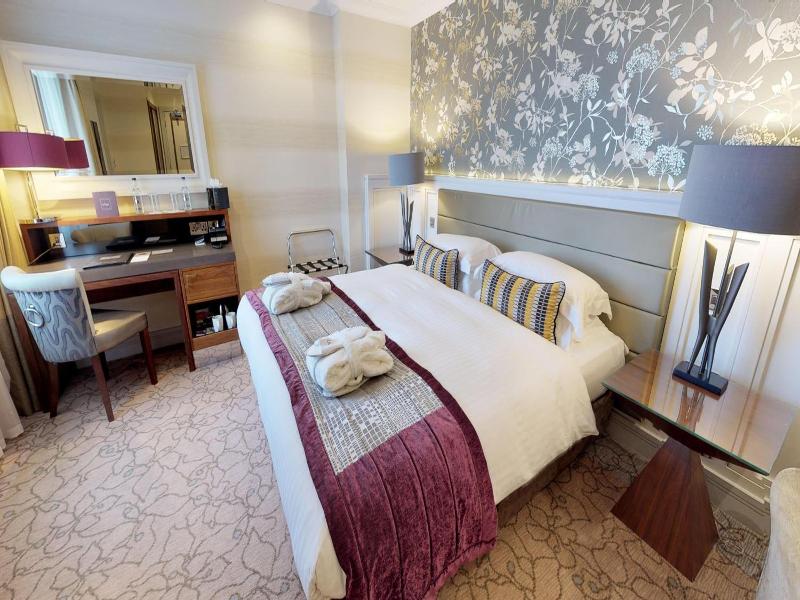 Grosvenor Pulford Hotel Spa image