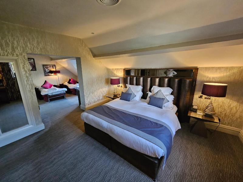 Grosvenor Pulford Hotel Spa image